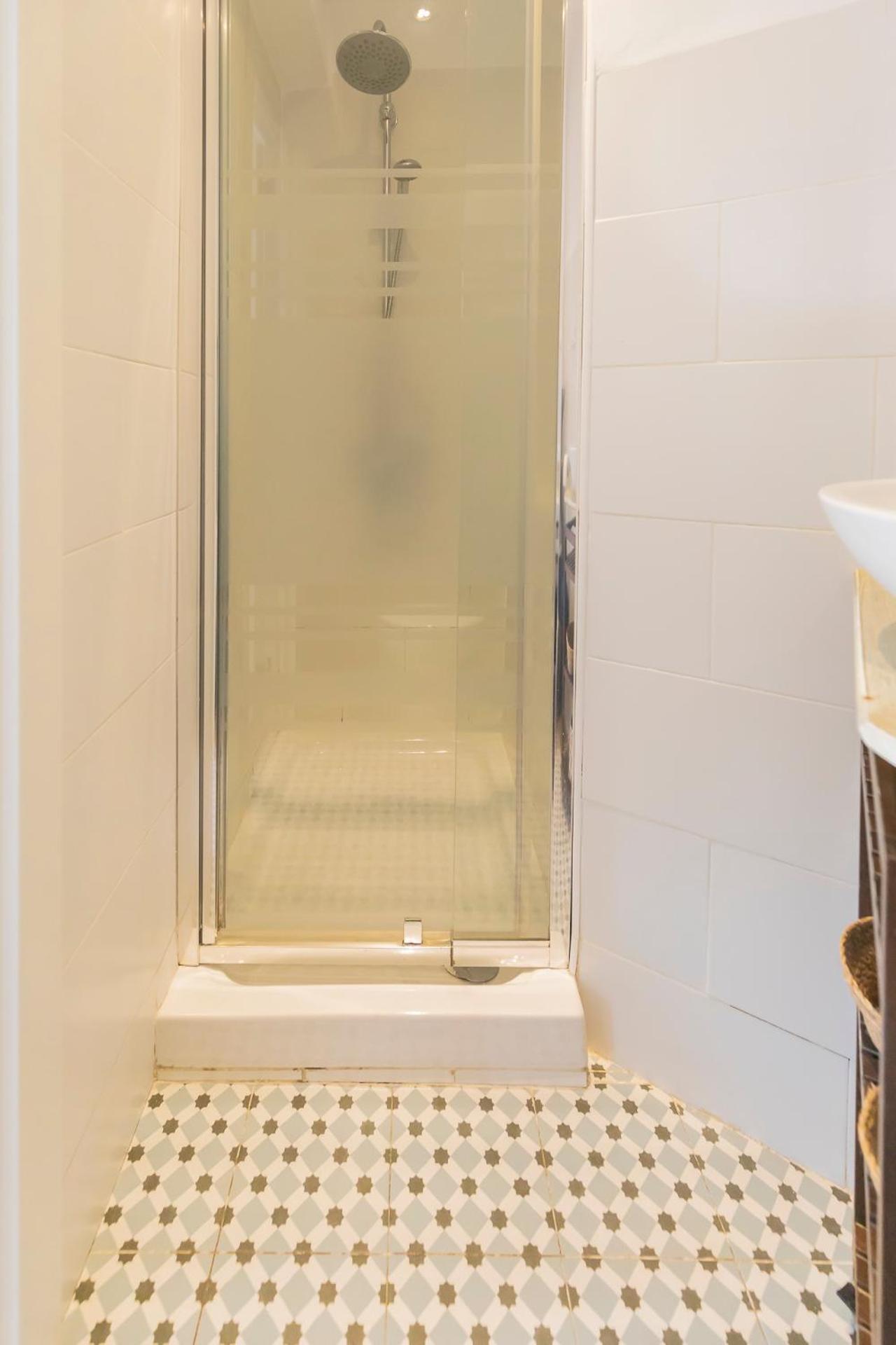 Akomodat En Apartamento Luminoso Junto Al Paseo De La Ria Bilbao Ngoại thất bức ảnh