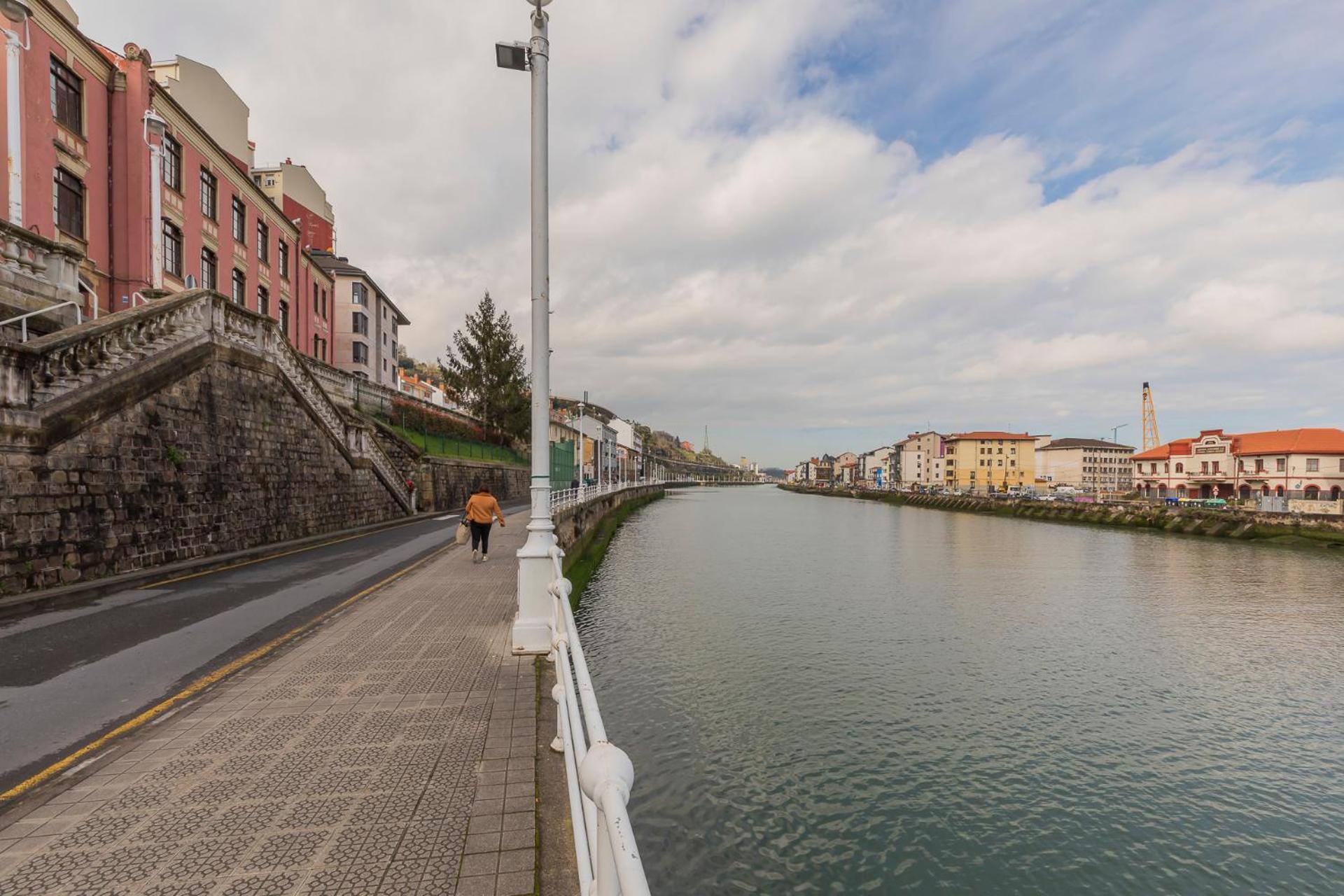 Akomodat En Apartamento Luminoso Junto Al Paseo De La Ria Bilbao Ngoại thất bức ảnh